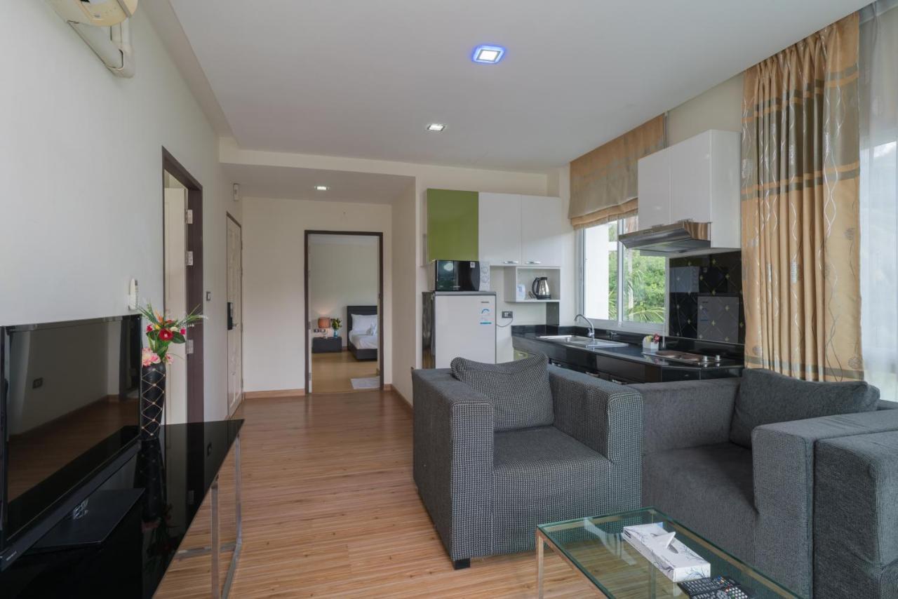 Goldstone Residency Patong , Phuket Exterior foto