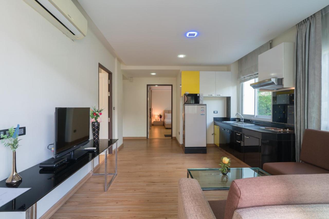 Goldstone Residency Patong , Phuket Exterior foto