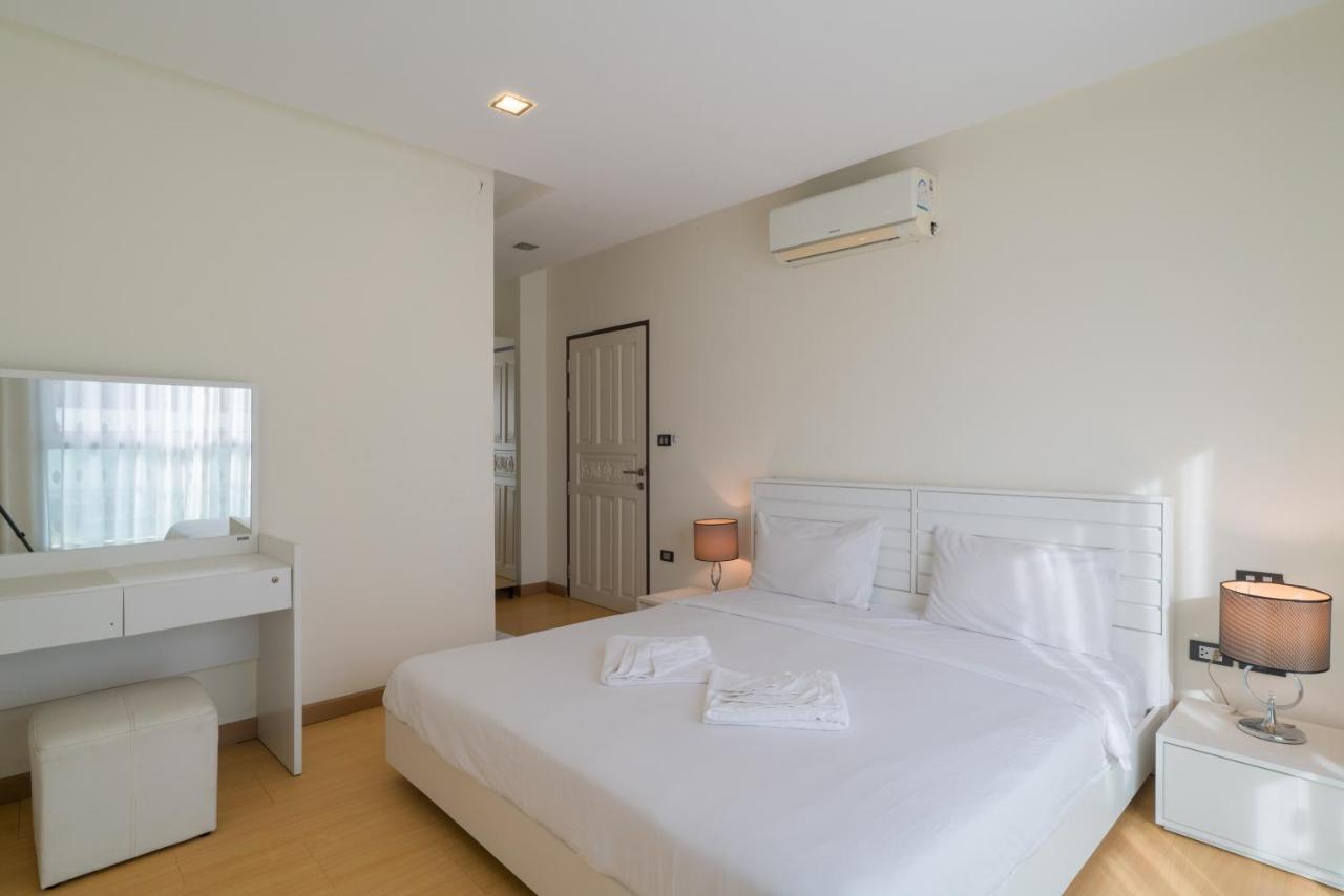 Goldstone Residency Patong , Phuket Exterior foto